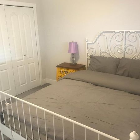 Large Suite With Separate Bathroom Richmond Exteriör bild