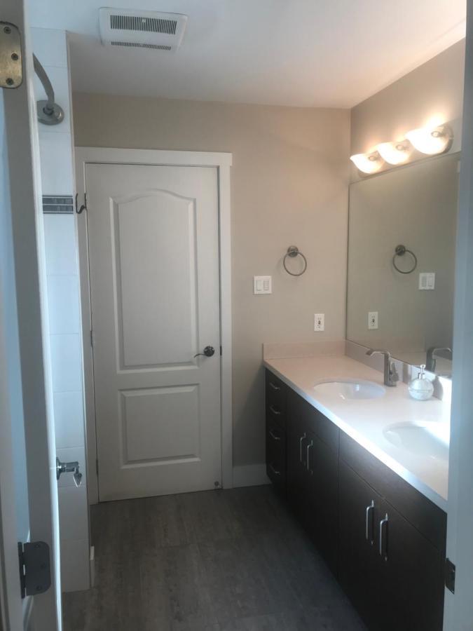 Large Suite With Separate Bathroom Richmond Exteriör bild